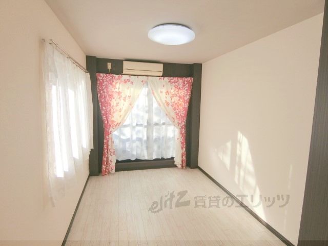 居室・リビング　洋室