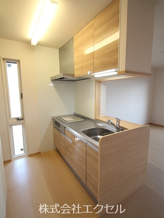 キッチン　IHコンロ完備。