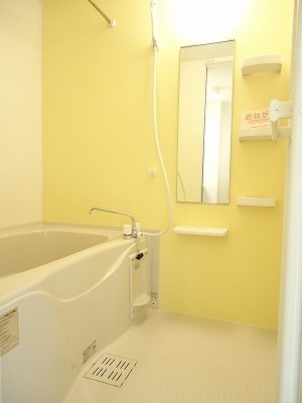 バス・シャワールーム　図面と現状に相違がある場合には現状を優先