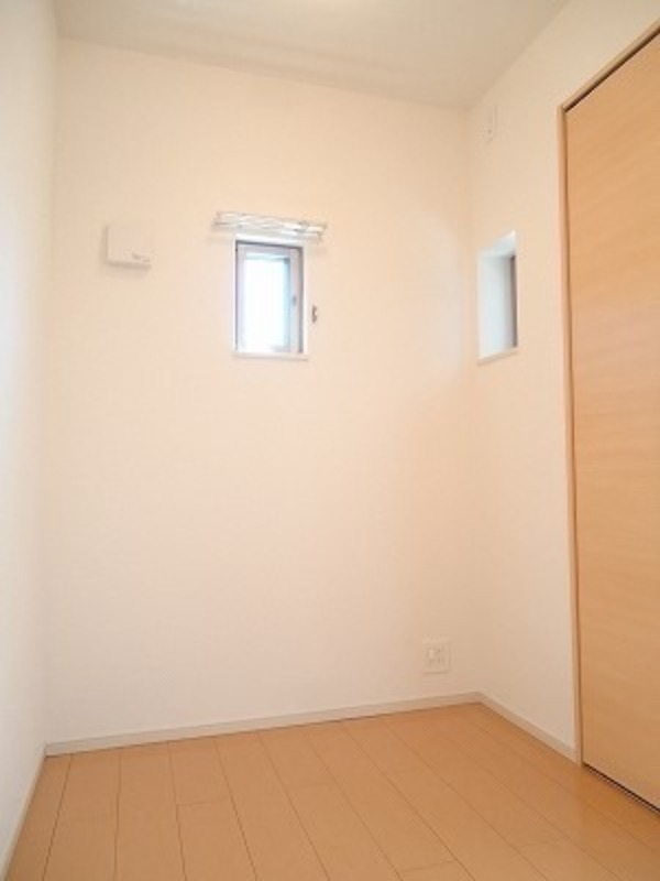 収納　図面と現状に相違がある場合には現状を優先