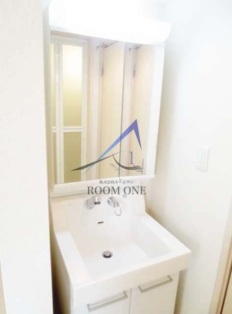 洗面設備　独立洗面台です。