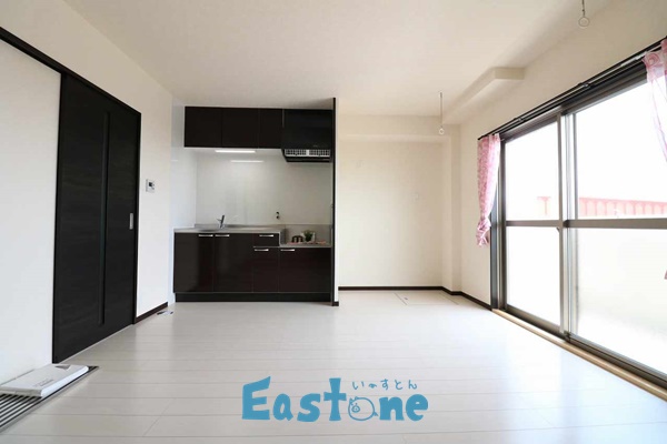 居室・リビング　11帖越えのリビング！目の前はオーシャンビュー