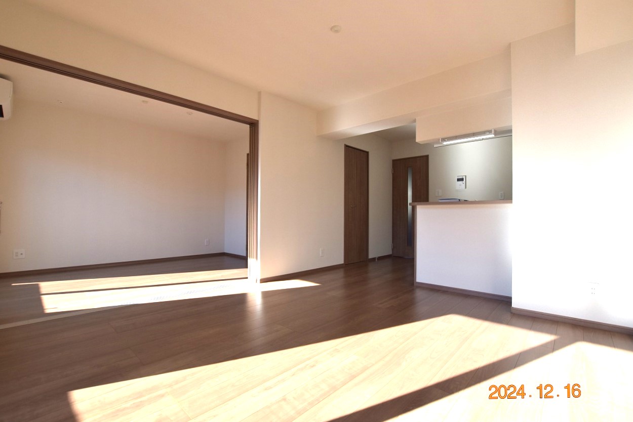 居室・リビング　オートロック付新築物件★仲介手数料10％割引（個人のみ）★