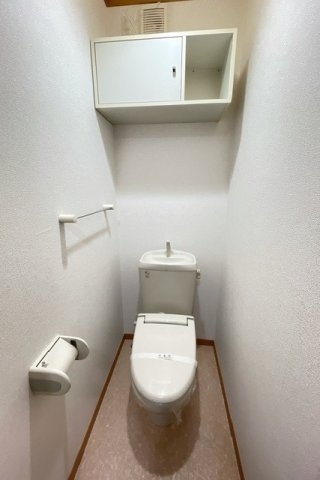 トイレ　落ち着いたトイレです
