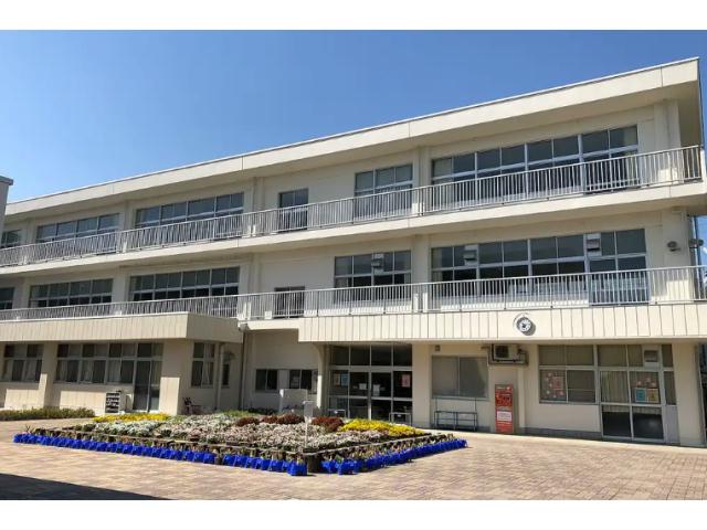 小学校　安城市立丈山小学校（小学校）まで2136m