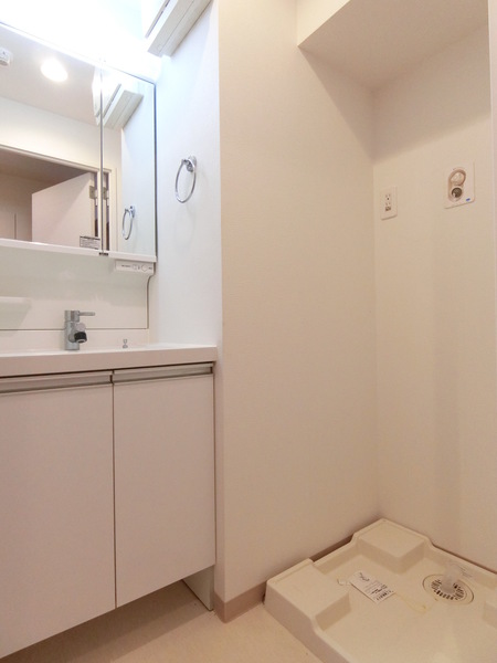 洗面設備　同一タイプ※備品除く