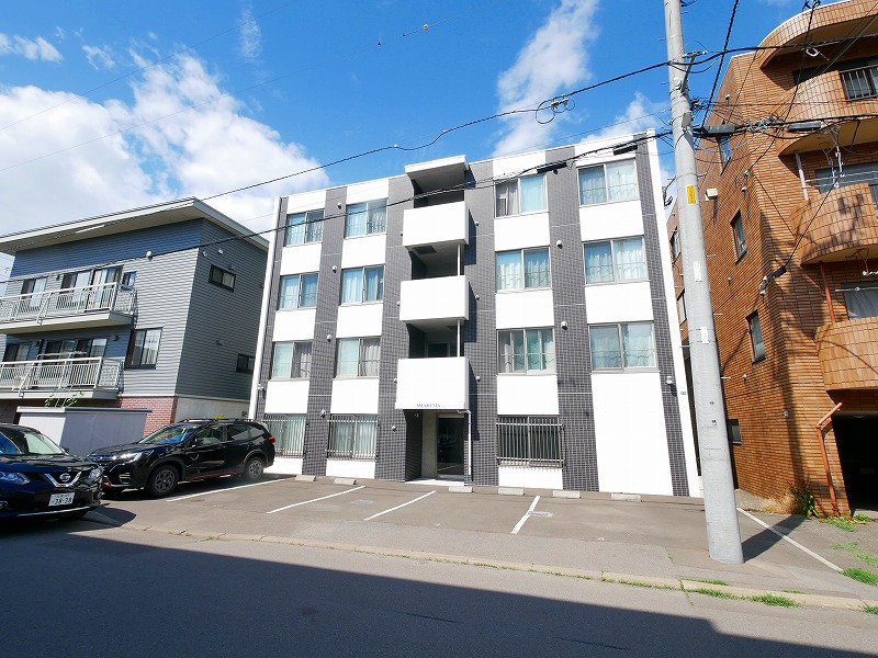 建物外観　地下東西線「南郷１３丁目」徒歩9分