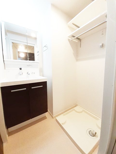 洗面設備　★鏡付き独立洗面台★