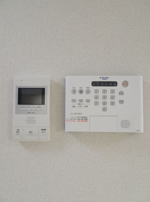 セキュリティ　★安心のTVモニター付きインターホン★