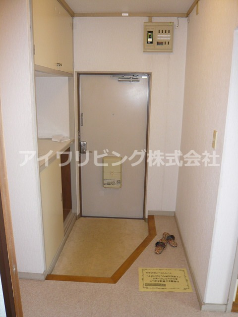 玄関　【イミグランドＶ】