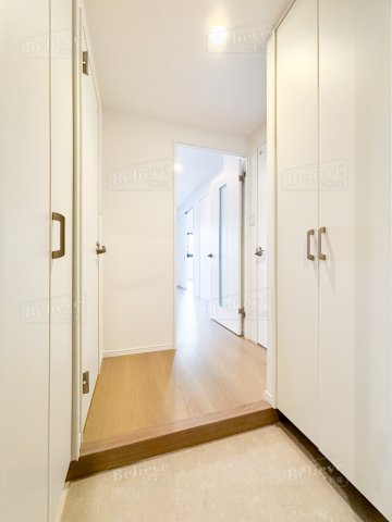 玄関　シューズボックス付きの玄関☆