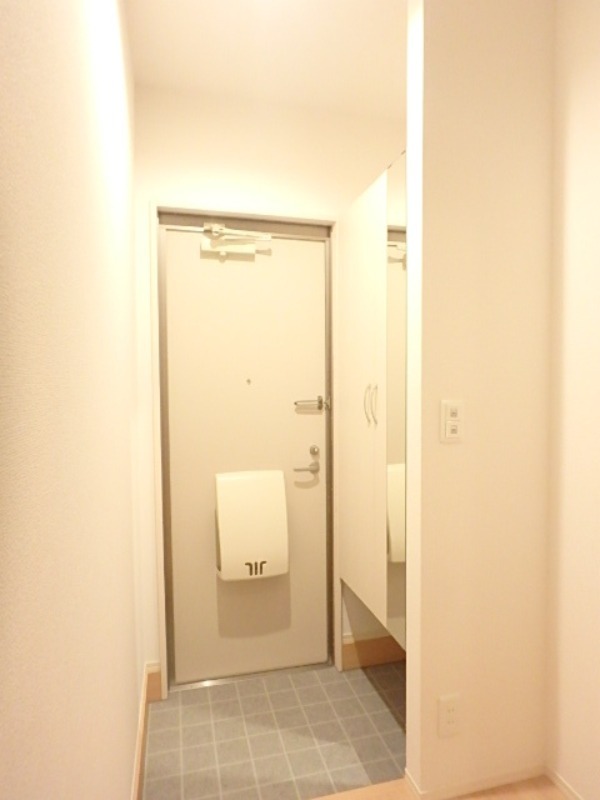 玄関　図面と現状に相違がある場合には現状を優先