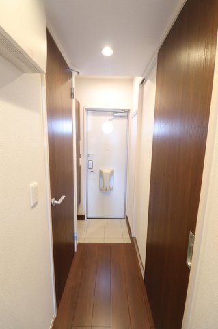 玄関　落ち着いた玄関です