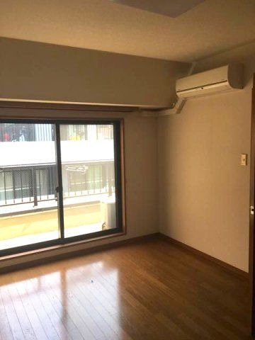 居室・リビング　※全て別号室のお写真。内装等参考にしてください。