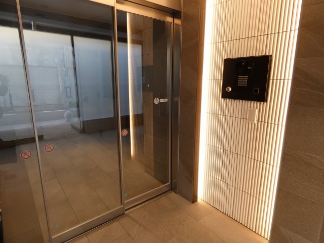 エントランス　エントランス