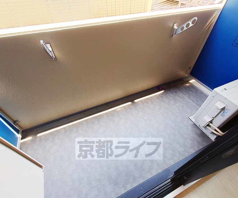 バルコニー　洗濯物が干せます