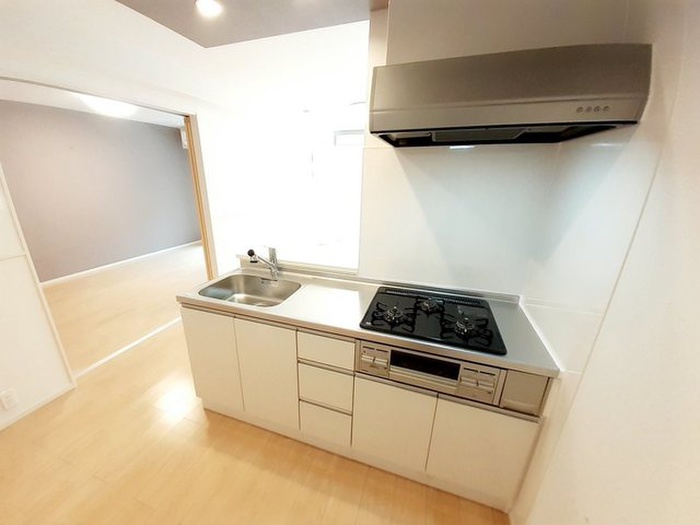 キッチン　～内観写真※現況優先～