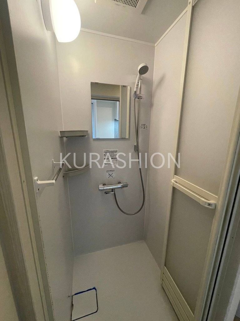 バス・シャワールーム　洗面