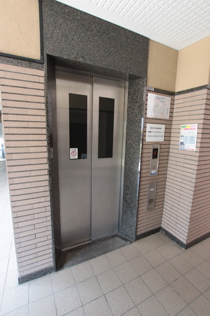 その他共有部分　エレベーターです♪