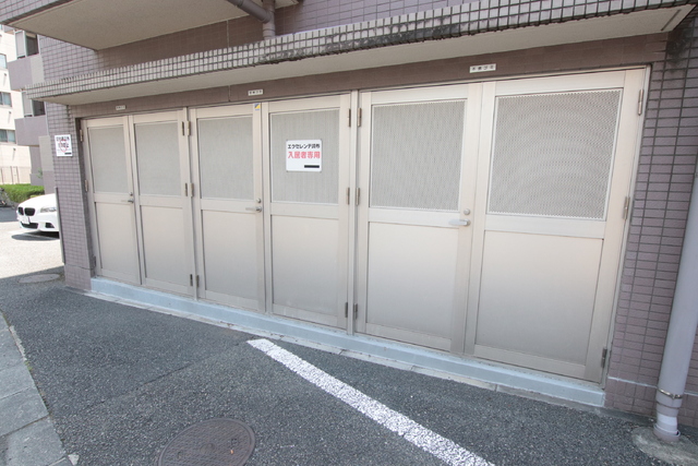 その他共有部分　ゴミ置場です♪