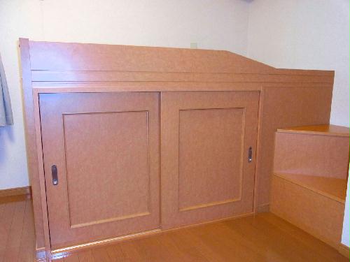 その他設備　ベッド下　収納