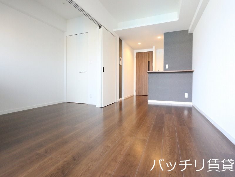 居室・リビング　別号室の画像。現況を優先します。