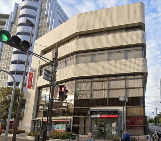 銀行　（株）三菱ＵＦＪ銀行／尼崎支店（銀行）まで639m