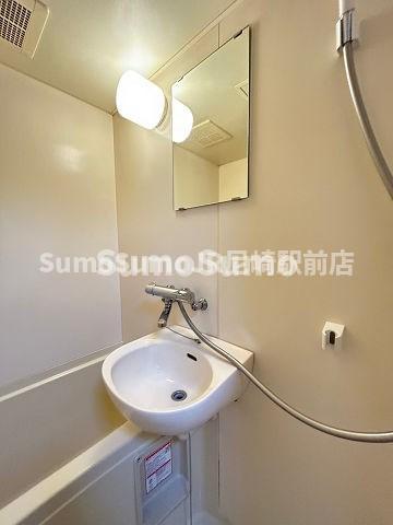 洗面設備　使いやすい洗面所です