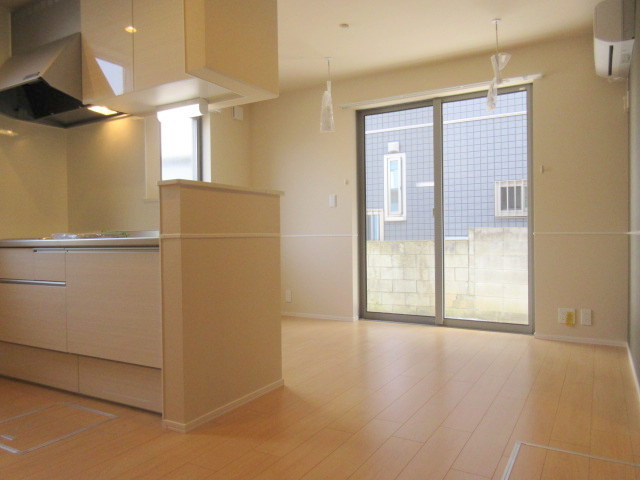 居室・リビング　★開放感のある綺麗なリビング★