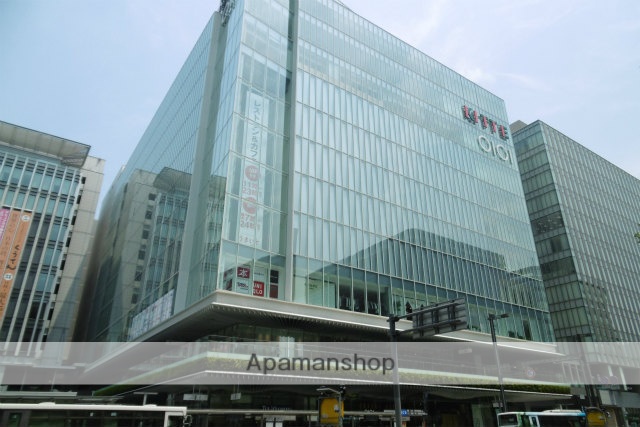 ショッピングセンター　ＫＩＴＴＥ博多（ショッピングセンター）まで751m