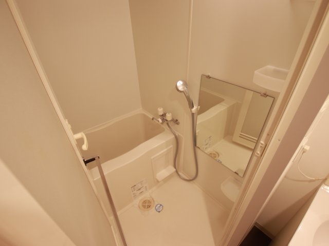 バス・シャワールーム　※別部屋参考写真となります※