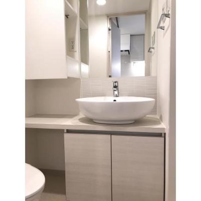 洗面設備　※写真は同タイプ住戸です。