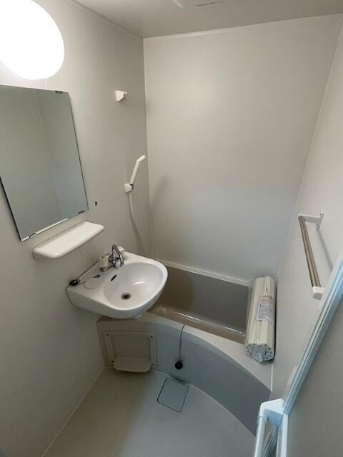 バス・シャワールーム　?