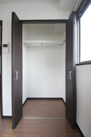 収納　みおつくし堂島II