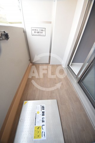 バルコニー　LIVIAZ NAMBA RENOM　バルコニー