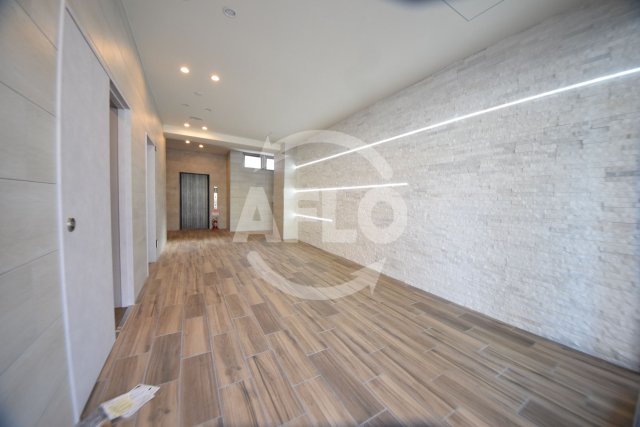 ロビー　LIVIAZ NAMBA RENOM　ロビー