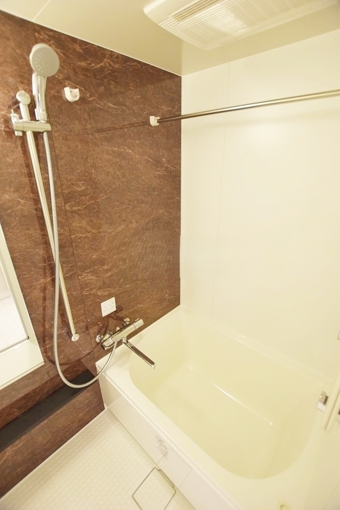 バス・シャワールーム　風呂