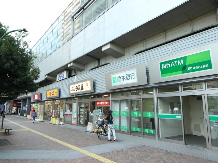 飲食店　東口　商業施設（飲食店）まで270m