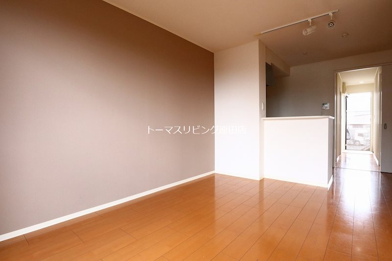 居室・リビング　201号室写真