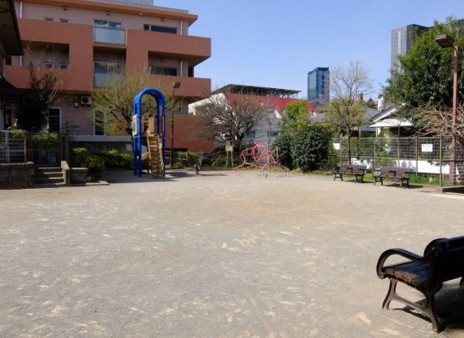 公園　鉢山公園（公園）まで209m