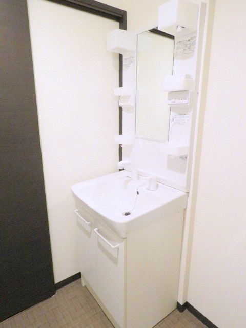 洗面設備　シャンプードレッサー付きです♪