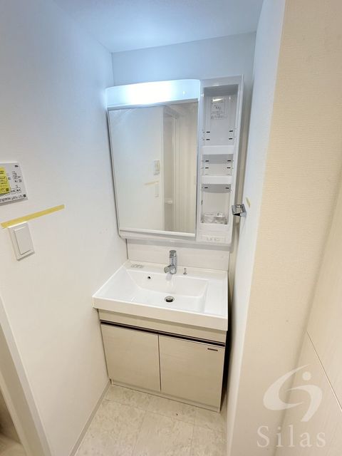 洗面設備　反転タイプ
