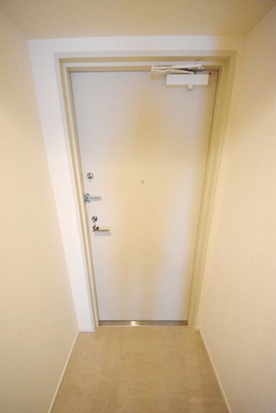 玄関　※反転タイプの写真を使用しています。