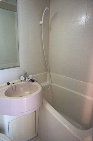 バス・シャワールーム　参考写真（同物件別部屋）参考写真（同物件別部屋）