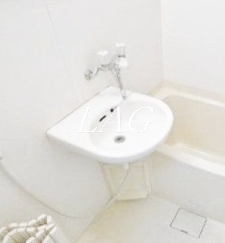 洗面設備　洗面台です。