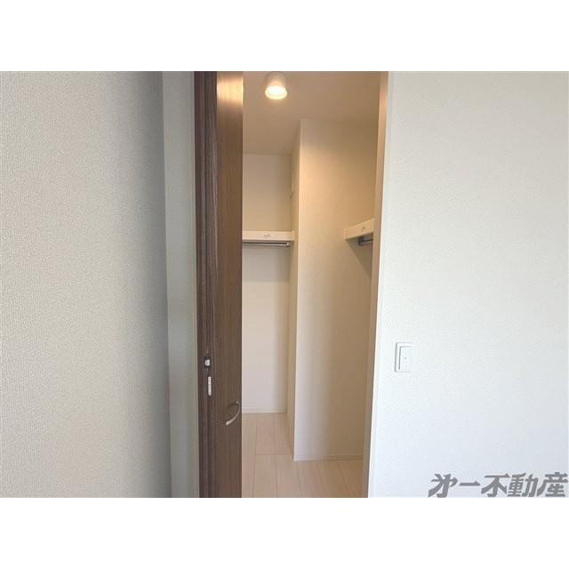 収納　ウォークインクローゼット