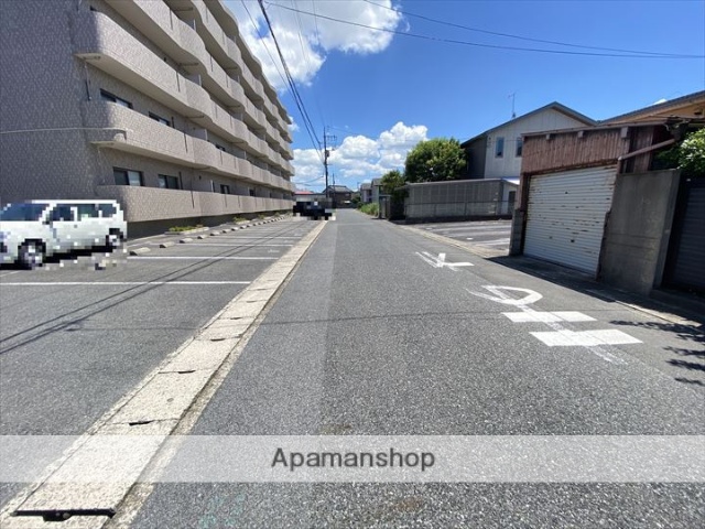 その他　前面道路（その他）まで0m