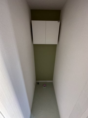 トイレ　ウォシュレット付き