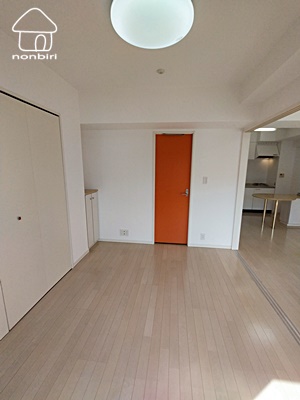 その他部屋・スペース　かなり広めのお部屋です（反転タイプの写真です）
