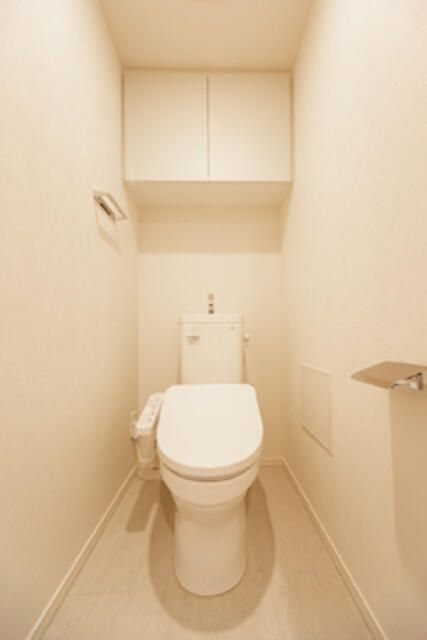 トイレ　※写真は同タイプ住戸です。